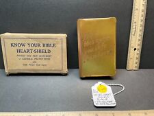 (CB-697) WWII USA 1943 Heart Shield Bible Gold Plated Steel Cover New Testament picture