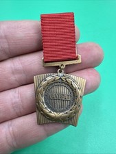 Soviet USSR Russian Medal  Badge Laureate Of The Lenin Komsomol Prize Award Pin
