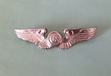 U.S. WW II PILOT OBSERVER WING BADGE