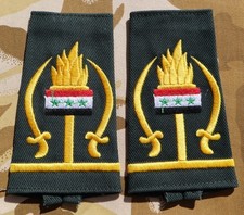 Iraqi Minister rank shoulder slides with small flag on Green type 2