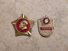 Chinese People's Liberation Army PLA Version Chairman Mao pin badge set 1967