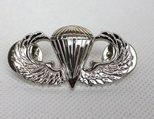 US ARMY AIRBORNE PARATROOPER PARACHUTIST JUMP WINGS BADGE INSIGNIA PIN 