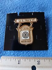 US NAVY Distinguished Pistol Shot Gold Competition Badge Medal picture