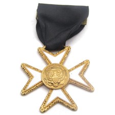 Vintage MOLLUS Military Order Loyal Legion US Maltese Cross Medal