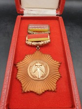 GDR VVO Patriotic Order of Merit bronze badge in case militaria V3